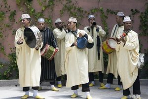 Фольклор на празднике в Марокко